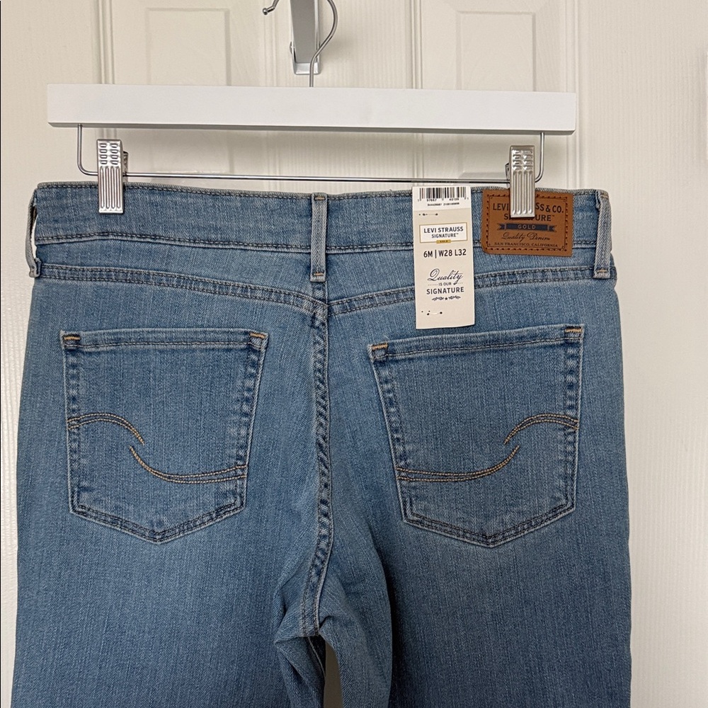 Levi Strauss Signature Gold Women’s Modern Straight Jeans 6 NWT - Picture 9 of 12